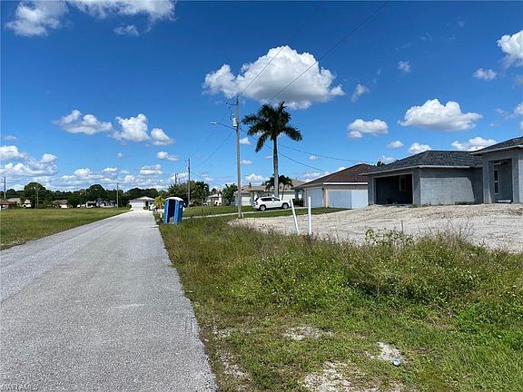 5th image of 2135 NW 17th Ave