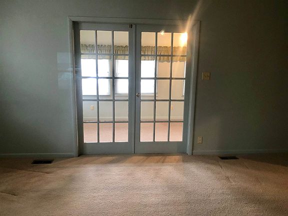 5th image of 116 David Dr