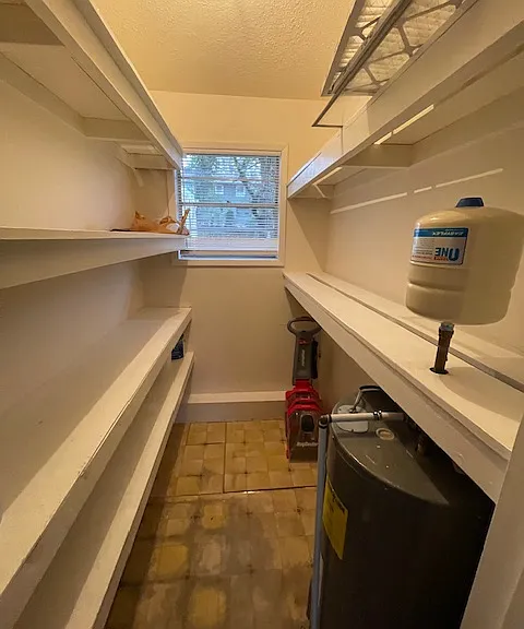 37 Imperial Ct — Photo 17