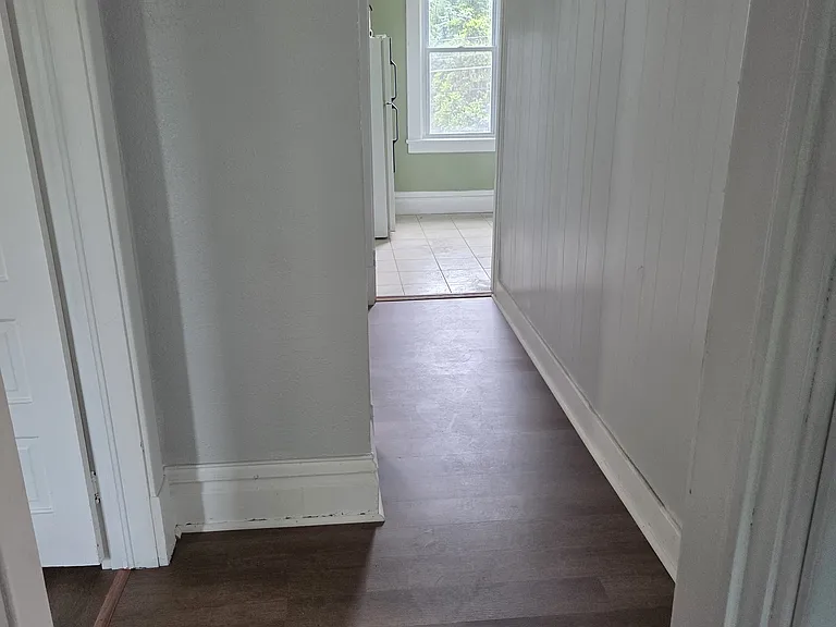 3112 Main St — Photo 2