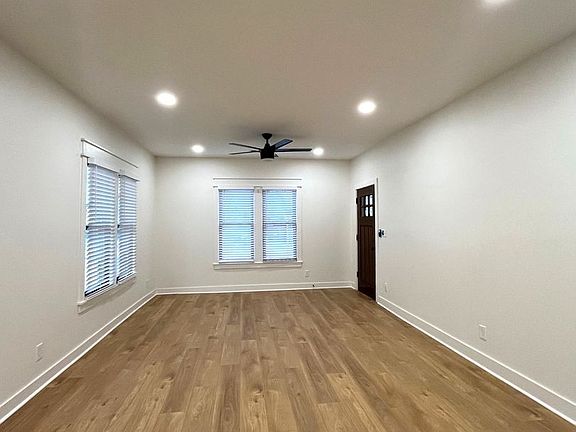 5th image of 706 Evergreen Ct