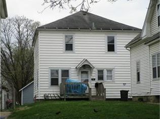 1021 1/2 W 5th St #1, Waterloo, IA 50702