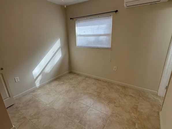 7504 Garfield St #1, Hollywood, FL 33024