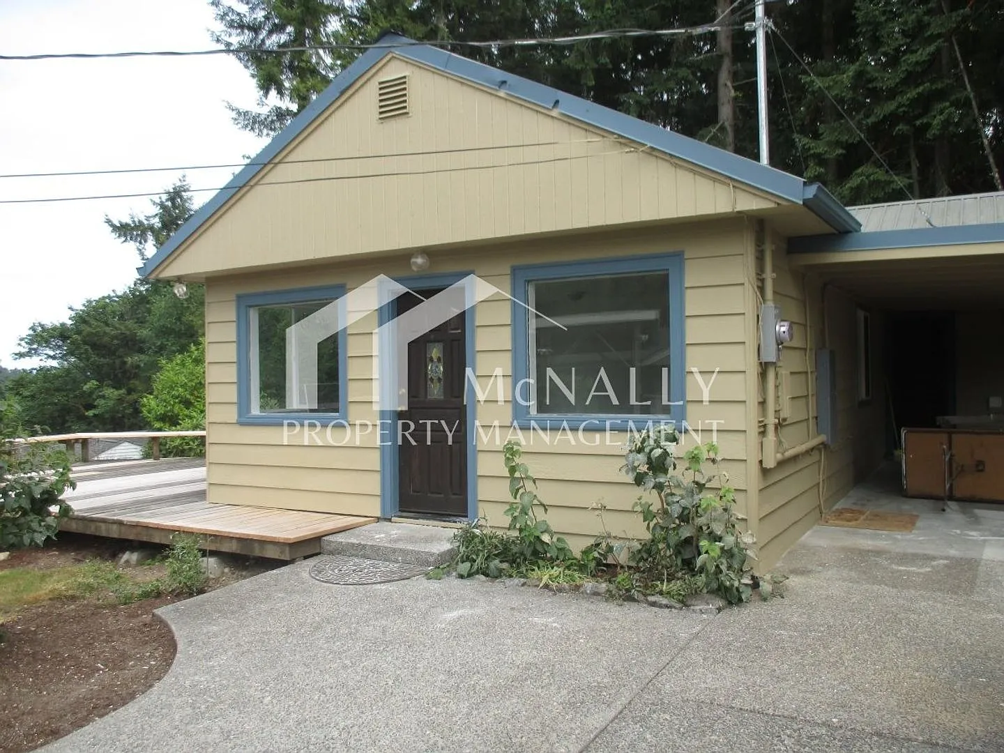 3 Bedroom Rambler Stone's Throws from Downtown Gig Harbor — Photo 3