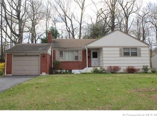 61 Westlook Rd, Wethersfield, CT 06109