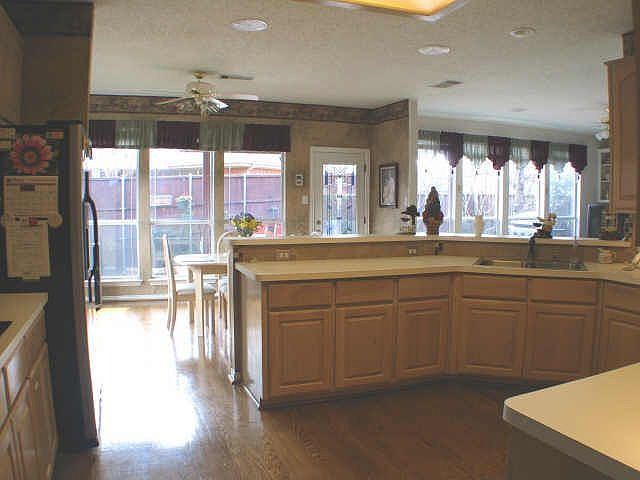 1st image of 1021 Laurel Oak Dr