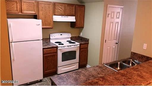 2nd image of 17359 Avondale Cir