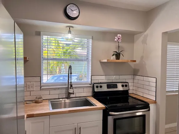 623 3rd St N, Saint Petersburg, FL 33701