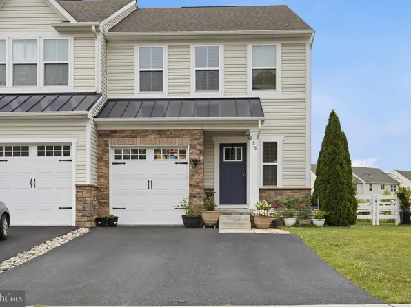 215 Felix Dr, Newark, DE 19713