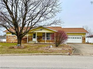 256 W Spruce Ave, Byesville, OH 43723