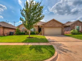 15921 Sky Run Dr, Edmond, OK 73013