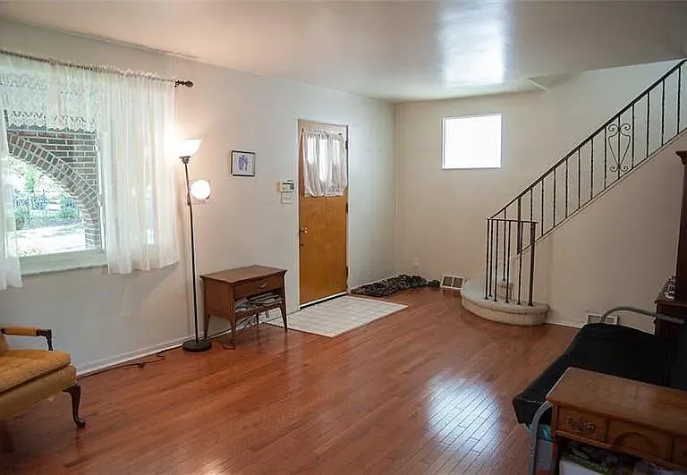 5730 Melvin St — Photo 3