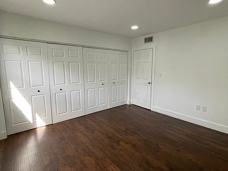 491 Ives Dairy Rd — Photo 24
