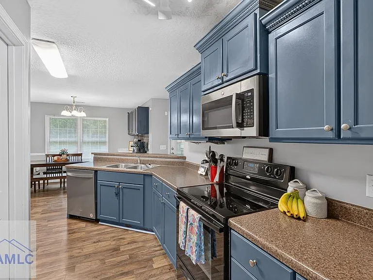 126 Thornton Dr NE — Photo 15