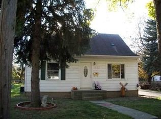 1632 Blackberry Ln, Flint, MI 48507