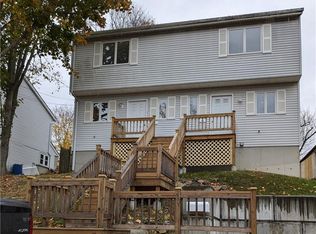 6 Beacon St, Westerly, RI 02891