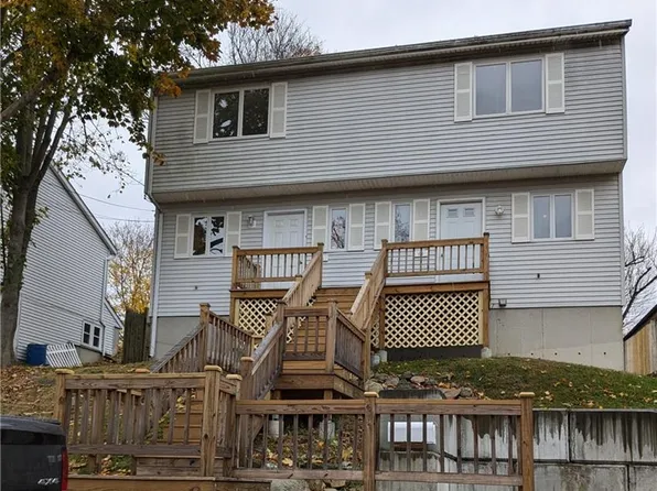 6 Beacon St, Westerly, RI 02891