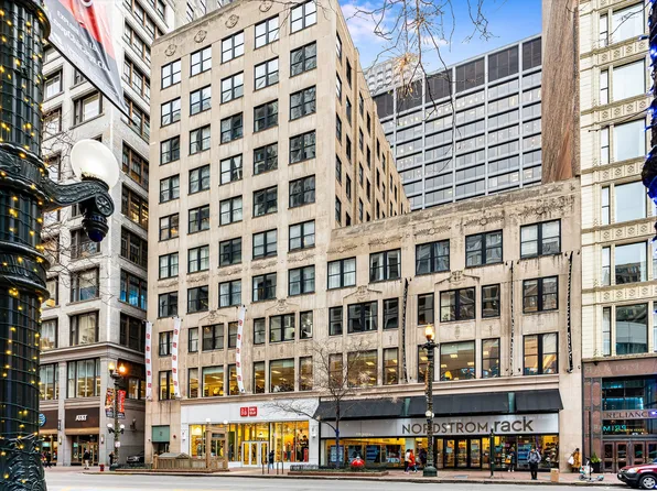 20 N State St APT 501, Chicago, IL 60602