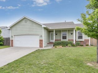 616 S Longbranch Dr, Maize, KS 67101