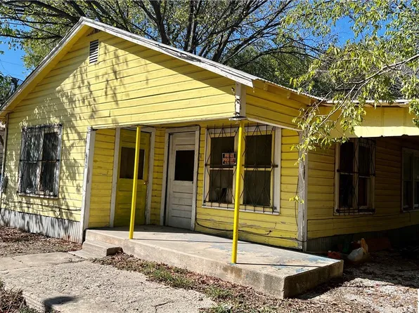 416 Avenue C, Seguin, TX 78155