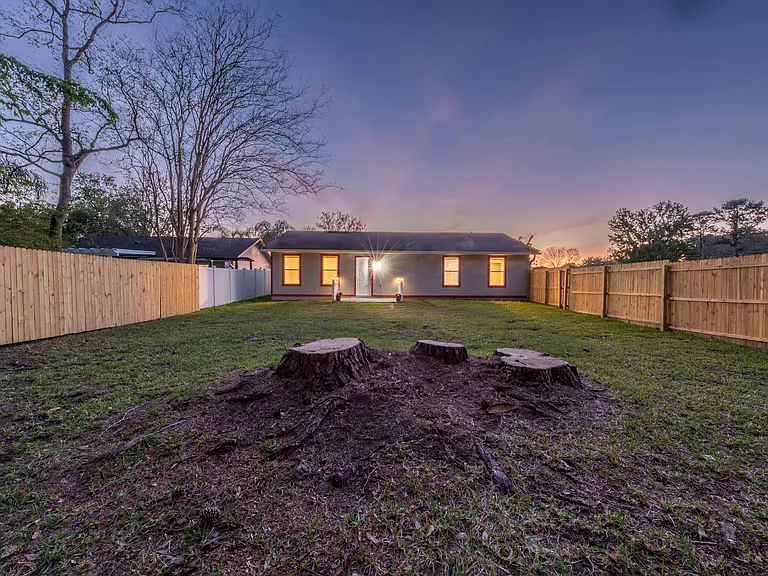 1529 Ibis Dr — Photo 41