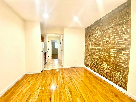 3rd image of 240 W 20th St #G