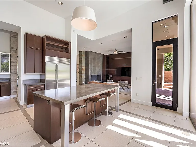 1501 Foothills Village Dr — Photo 19