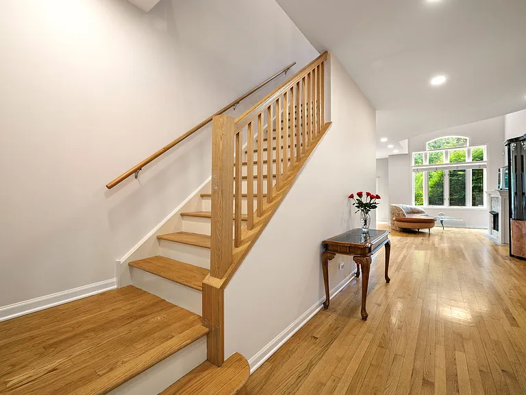 1745 Melise Dr — Photo 11