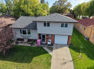 1539 Jackson St, Sidney, NE 69162