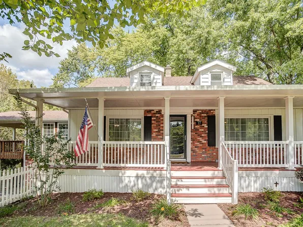 17 Ambrosius Pl, Caseyville, IL 62232