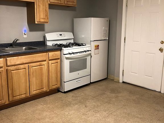5th image of 34 Grand Ave APT 8