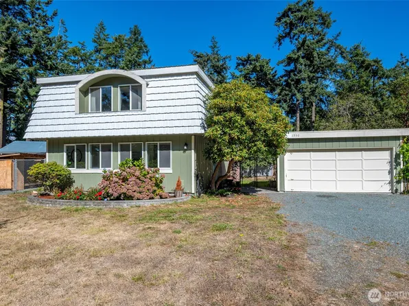 1930 Fir Woods Place, Oak Harbor, WA 98277
