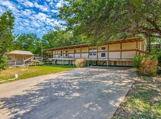 817 Tepee Trl, Granbury, TX 76048