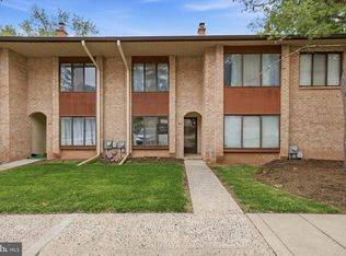 202 Stonybrook Dr #202, Norristown, PA 19403
