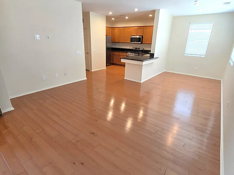 3319 Ventura Rd — Photo 6