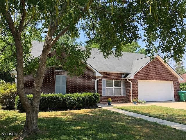 1st image of 2806 Palmer Dr