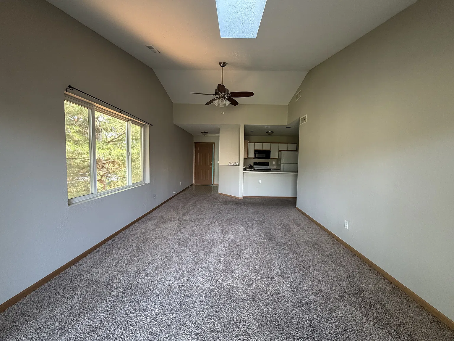 5178 Zenith Parkway - 4 — Photo 3