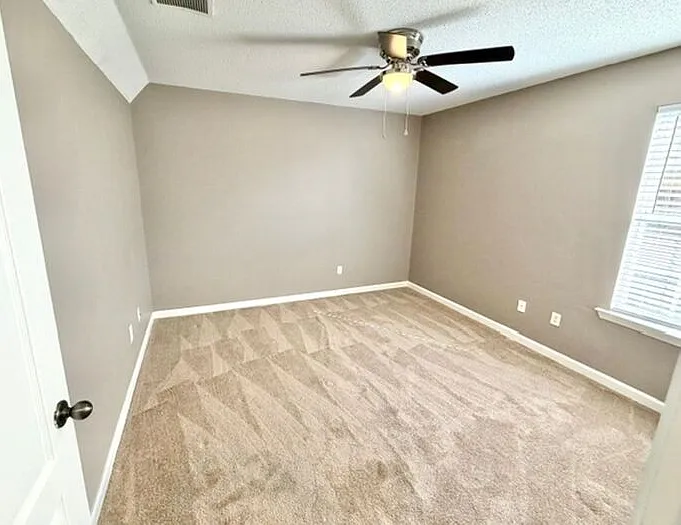10226 Sterling Ridge Dr — Photo 9