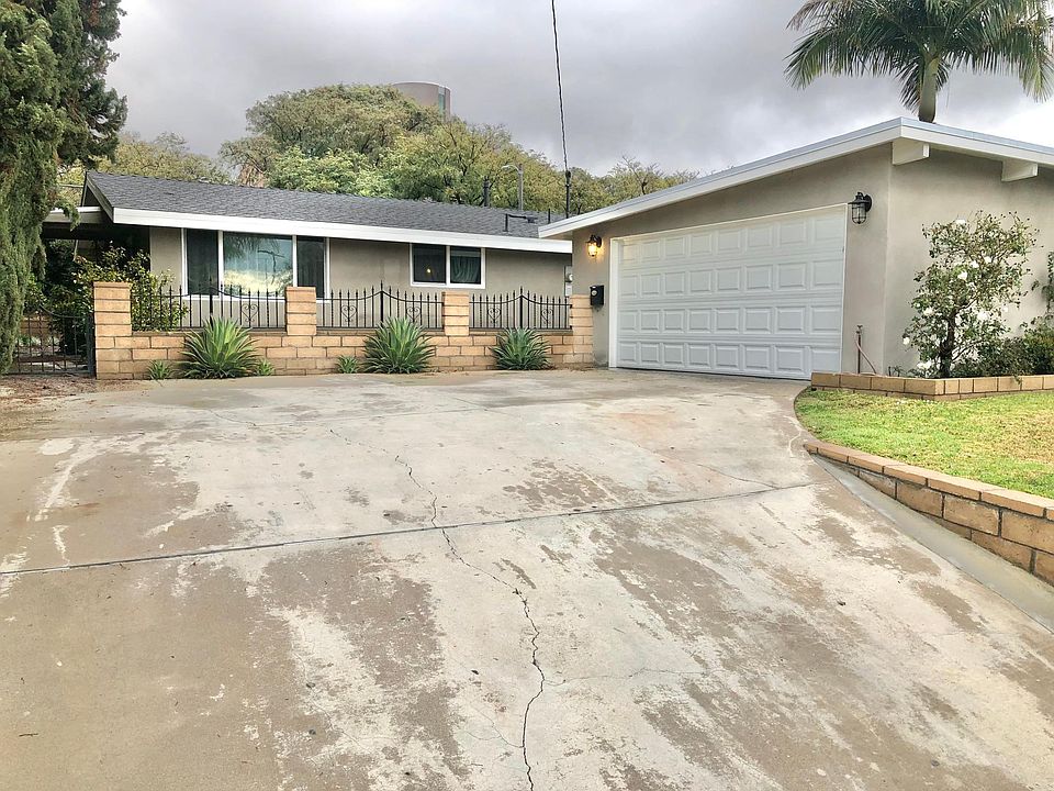 1st image of 11806 Volunteer Ave