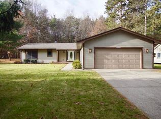 13397 Forest Park Dr, Grand Haven, MI 49417