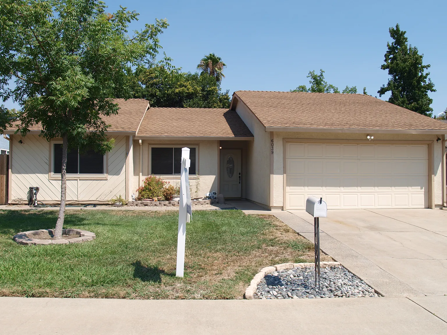 6039 Shawnda Ct photo 1