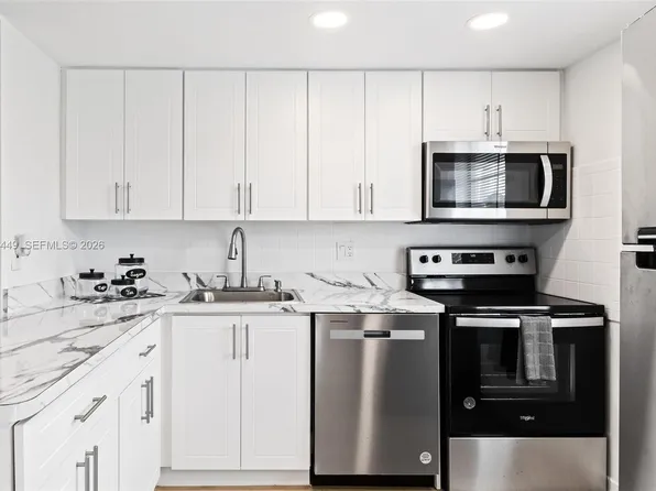 7605 NW 5th Pl APT 103, Pompano Beach, FL 33063