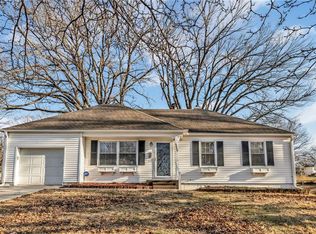 6215 N Garfield Ave, Kansas City, MO 64118