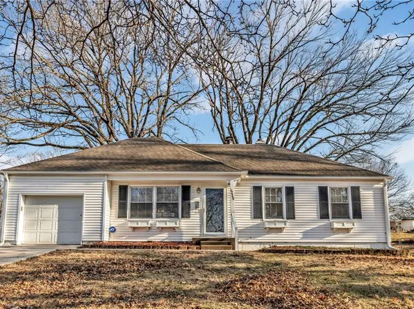 6215 N Garfield Ave, Kansas City, MO 64118