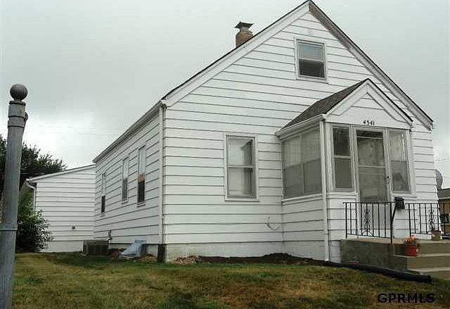 1st image of 4541 S 41st St
