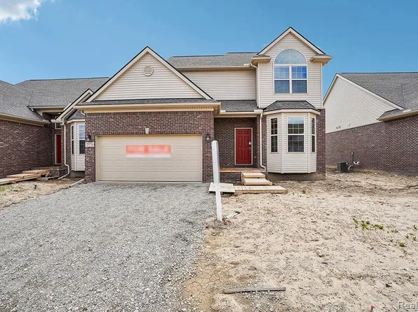 20776 Burn Dr, Macomb, MI 48044
