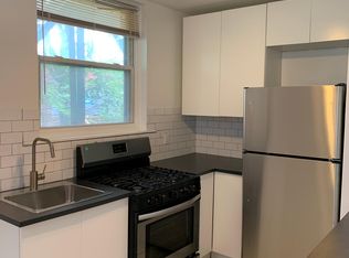 6039 Catharine St APT B, Philadelphia, PA 19143