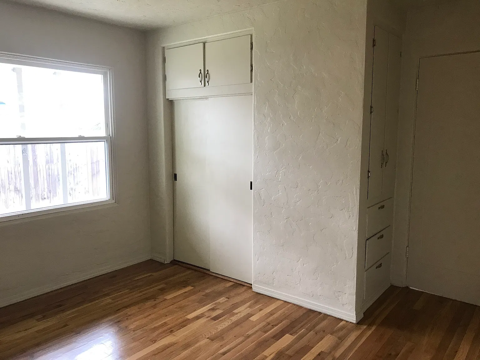1 bed, 500 sqft, $2,350 — Photo 4