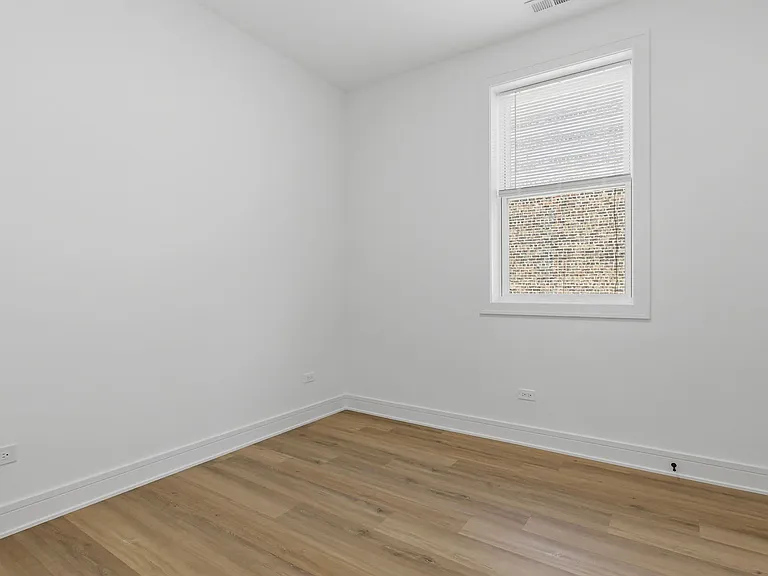 4841 S Prairie Ave #1 — Photo 23
