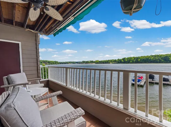 7332 Lakefront Dr Unit 4, Charlotte, NC 28278